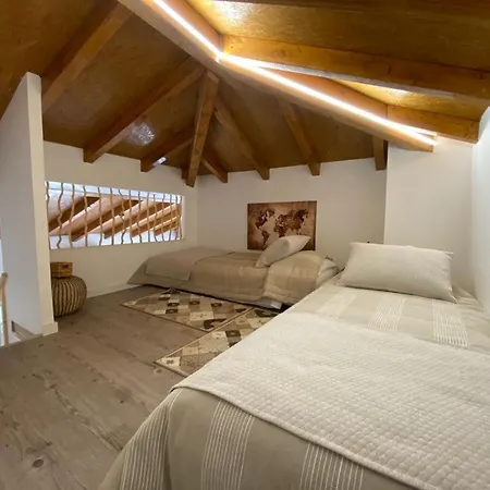 Casa Do Toupeiro Πανσιόν Όμπιδος